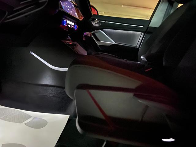 AUDI Q3 35 2.0 TDI S tronic Business Advanced COCKPIT