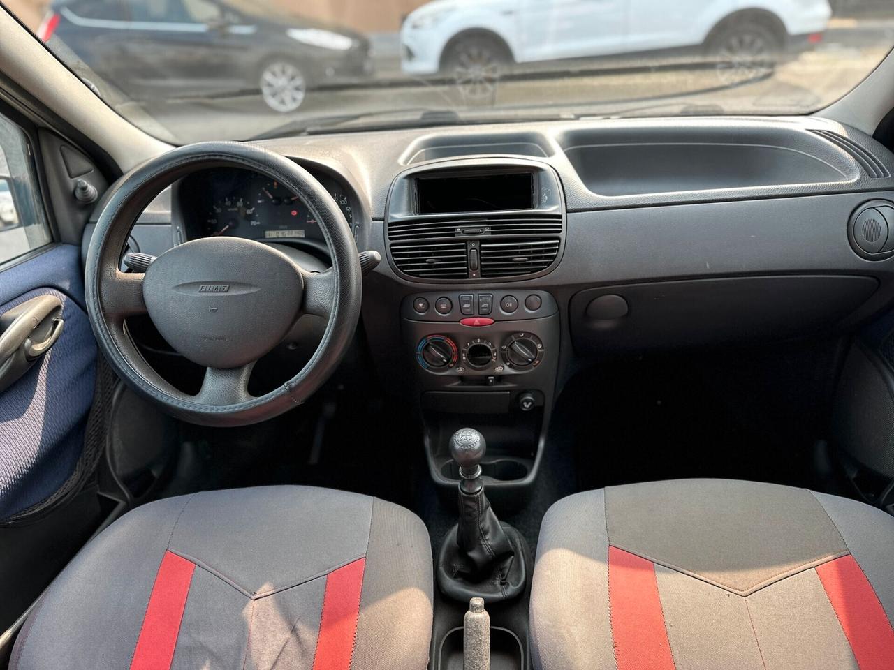 Fiat Punto 1.2i 16V cat 5 porte ELX