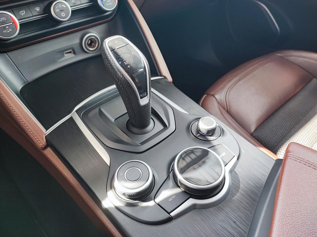 Alfa Romeo Stelvio 2.2 Turbodiesel 180 CV AT8 Q4 Super