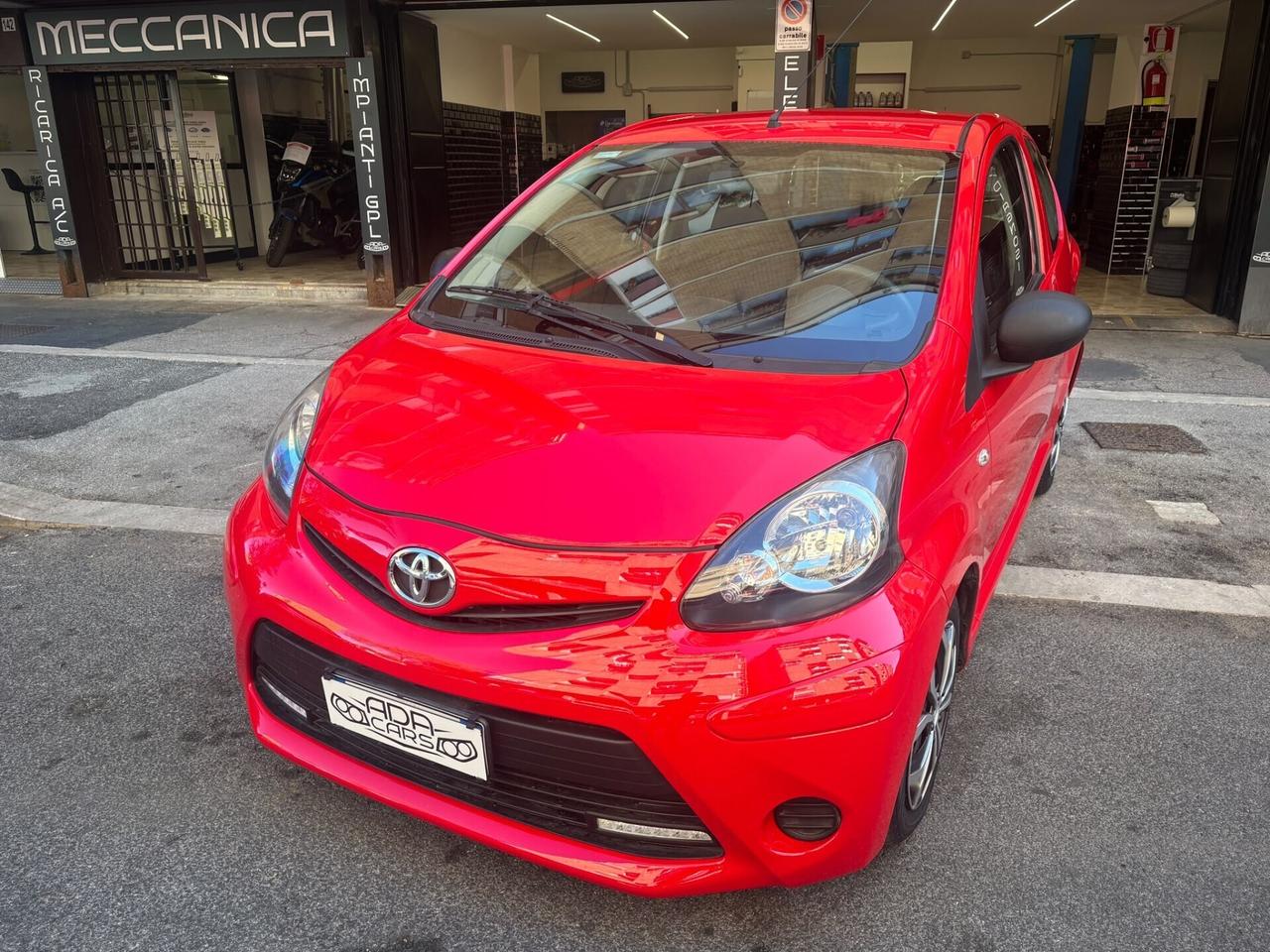Toyota Aygo 1.0 - PASSAGGIO DI PROPRIETà INCLUSO