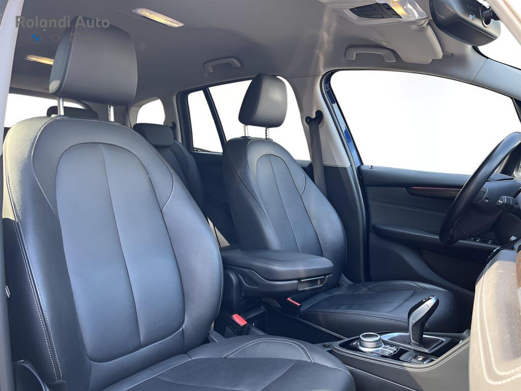 BMW Serie 2 Gran Tourer 220 d Business xDrive Steptronic