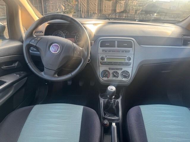FIAT Grande Punto Grande Punto 1.4 5 porte Dyna...