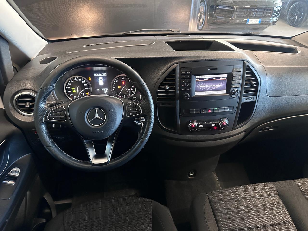MERCEDES Vito 116 cdi compact tourer select auto my19