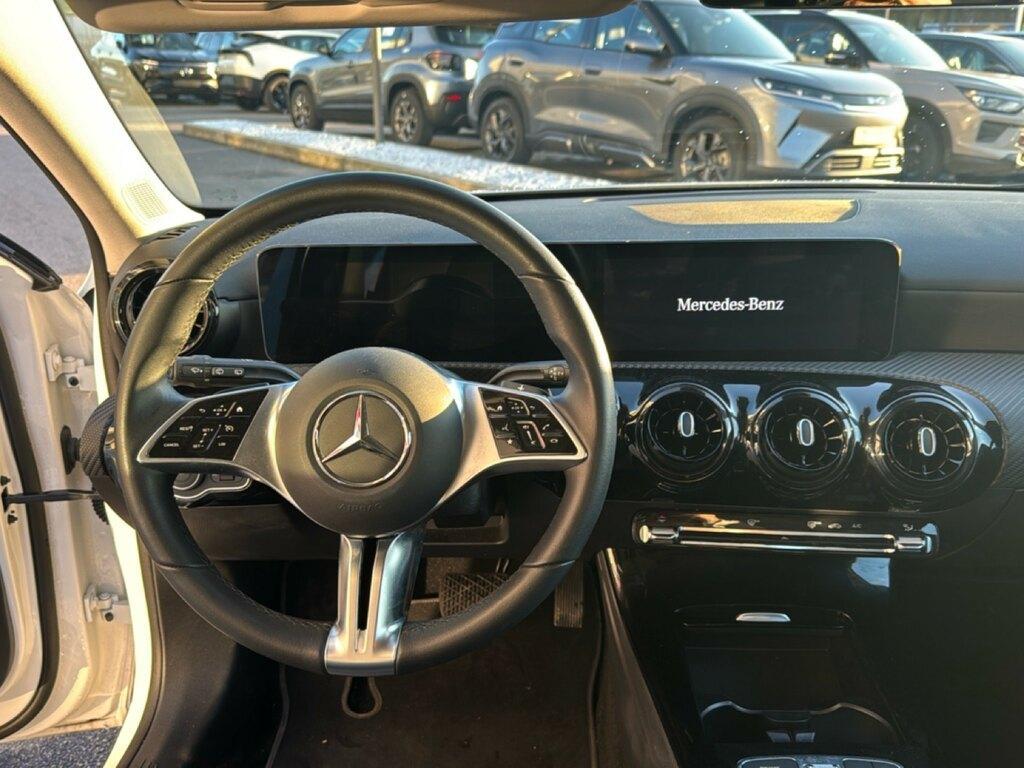 Mercedes Classe A 180 180 D Advanced 8G-DCT