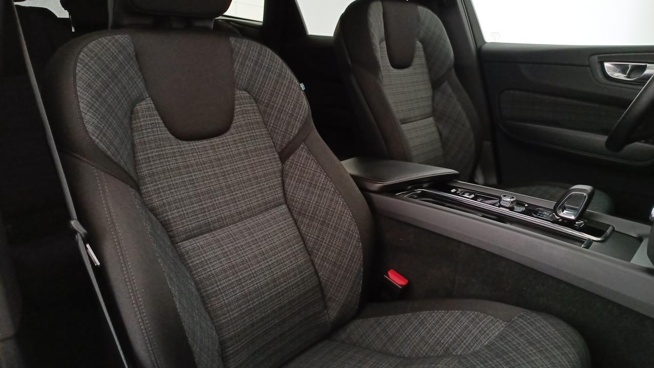 VOLVO XC60 2.0 b4 Core auto