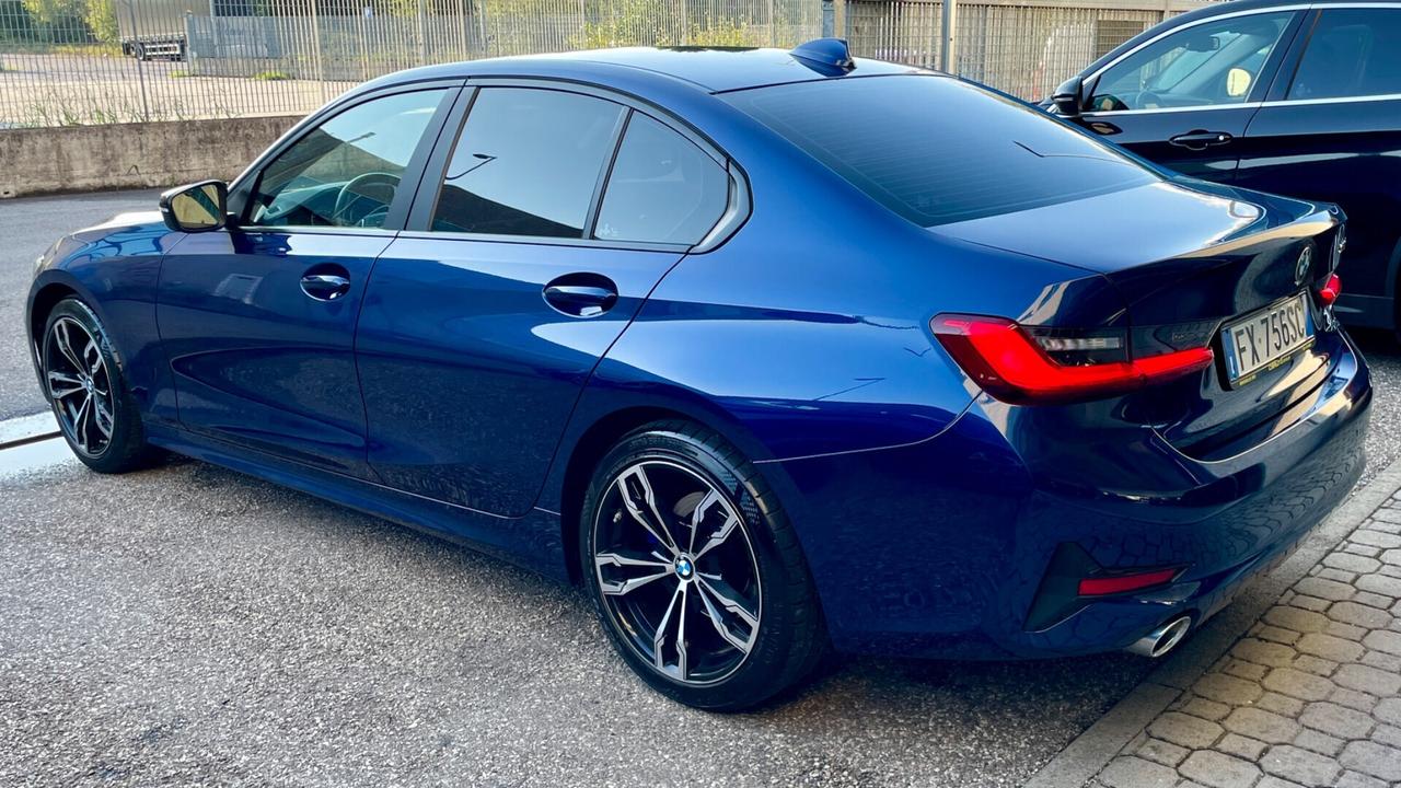 BMW 320D 2.0 ADVANTAGE 190CV - FULL LED, CAR PLAY