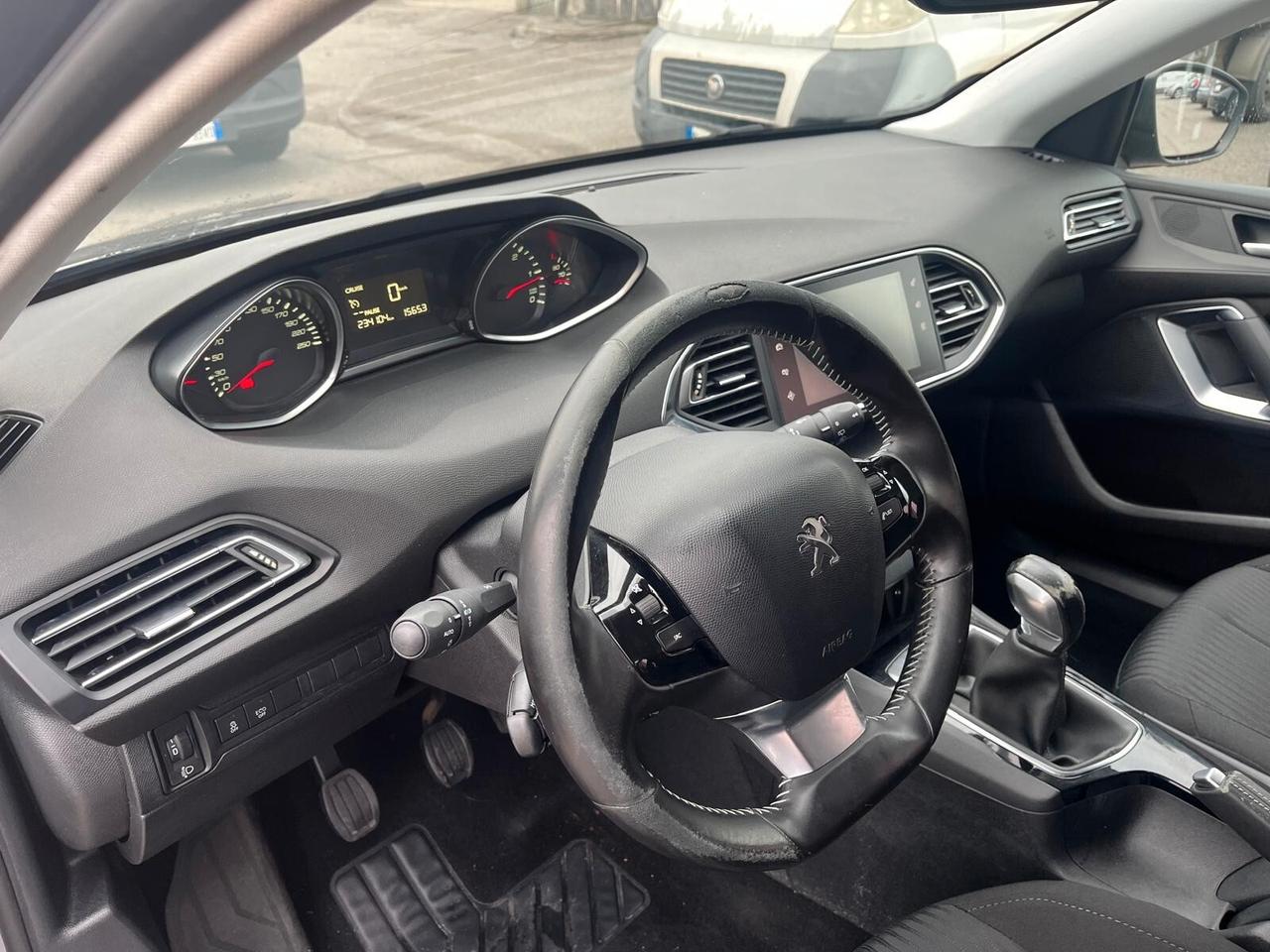 Peugeot 308 BlueHDi 100 S&S