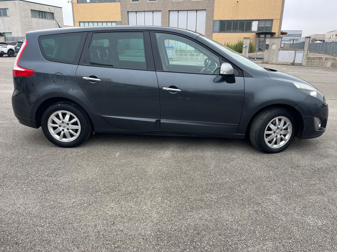 Renault Scenic Scénic 1.5 dCi Dynamique 7 Posti