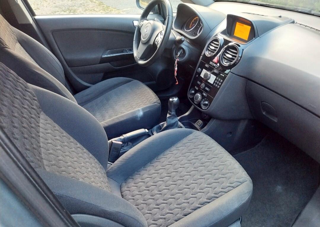 Opel Corsa 1.2 85 cv 5 porte