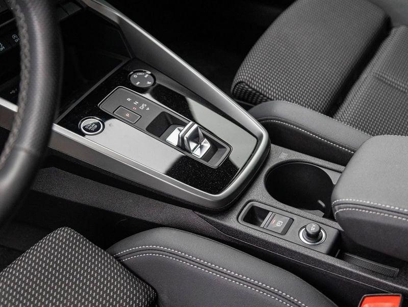 Audi A3 SPB 30 TFSI S line edition Black Pack Garanzia 5 anni