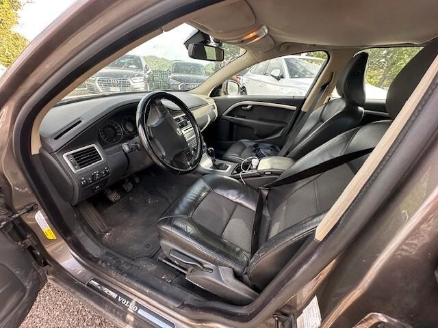 Volvo V70 2.4 D Momentum