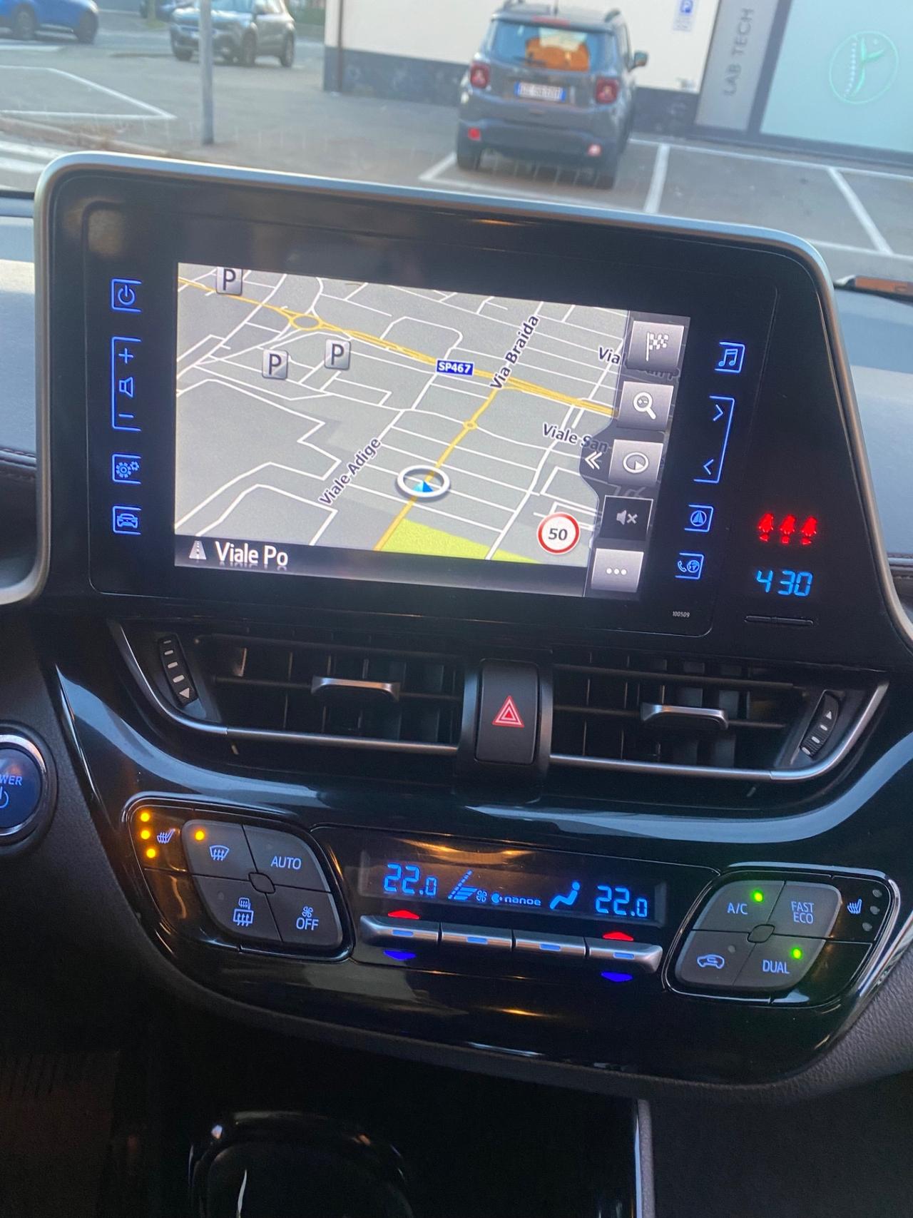 Toyota C-HR 1.8 Hybrid E-CVT Lounge 2WD NEOPATENTATI!!!