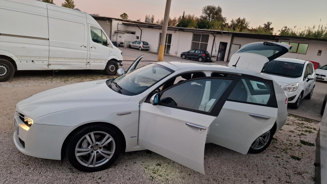 Alfa Romeo 159 2.0 JTDm 136 CV S.W Super - 2012