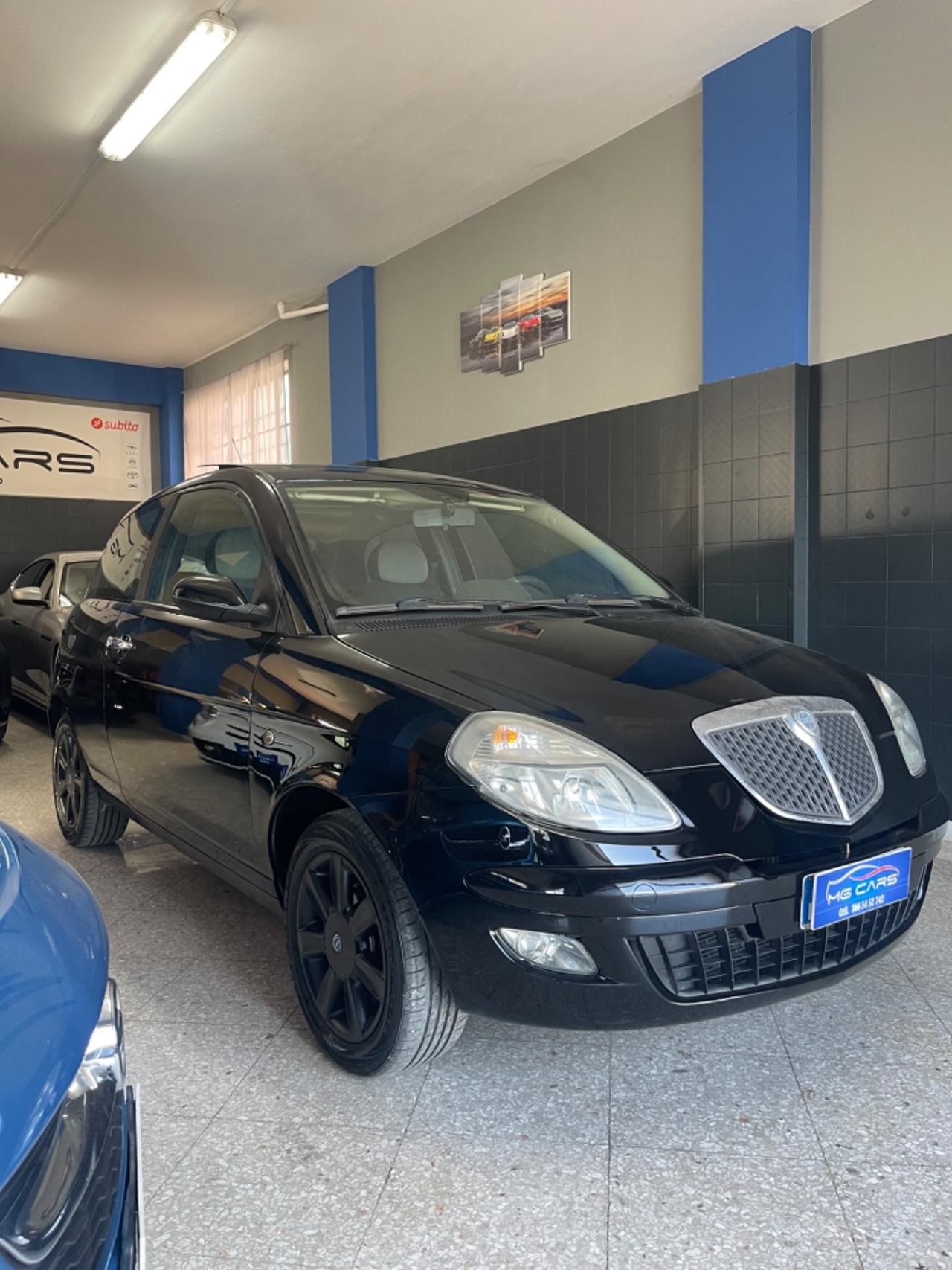 Lancia Ypsilon 1.3 Multijet 16V Platino
