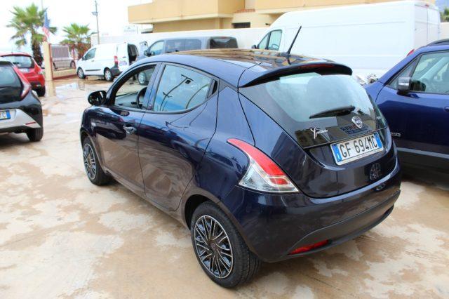 LANCIA Ypsilon 1.0 FireFly 5 porte S&S Hybrid Ecochic Silver