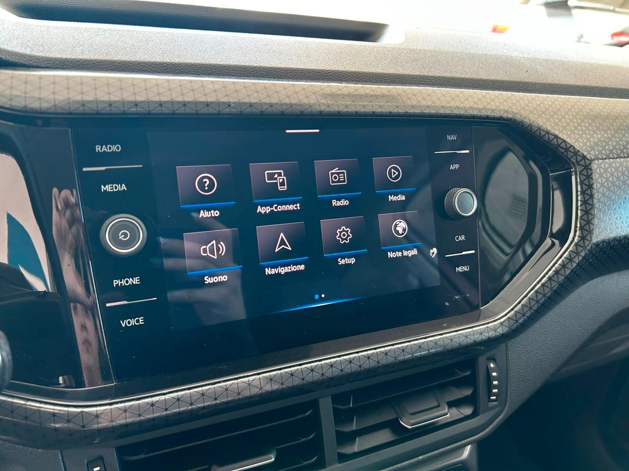VW T-Cross 1.6 TDI x neopatentati 2020