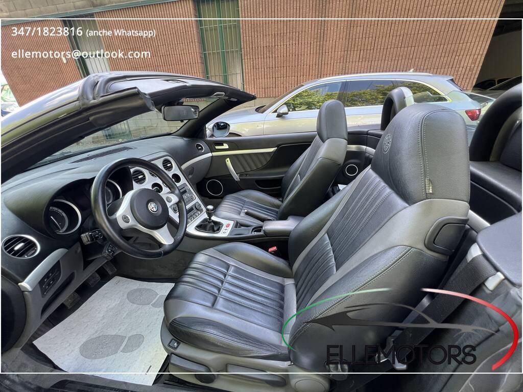 Alfa Romeo Spider 3.2 JTS Exclusive Q4