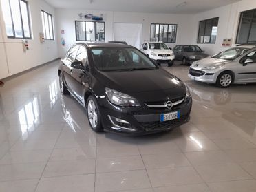 Opel Astra 1.4 100CV 5 porte Cosmo