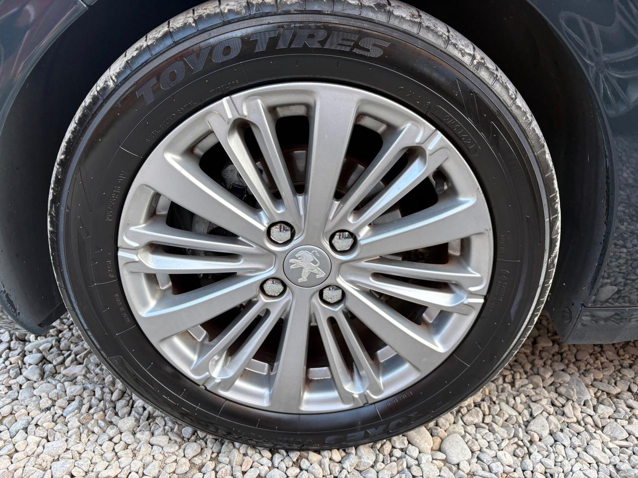 Peugeot 208 1.2 Benzina 82CV 5 porte -Unico Prop.