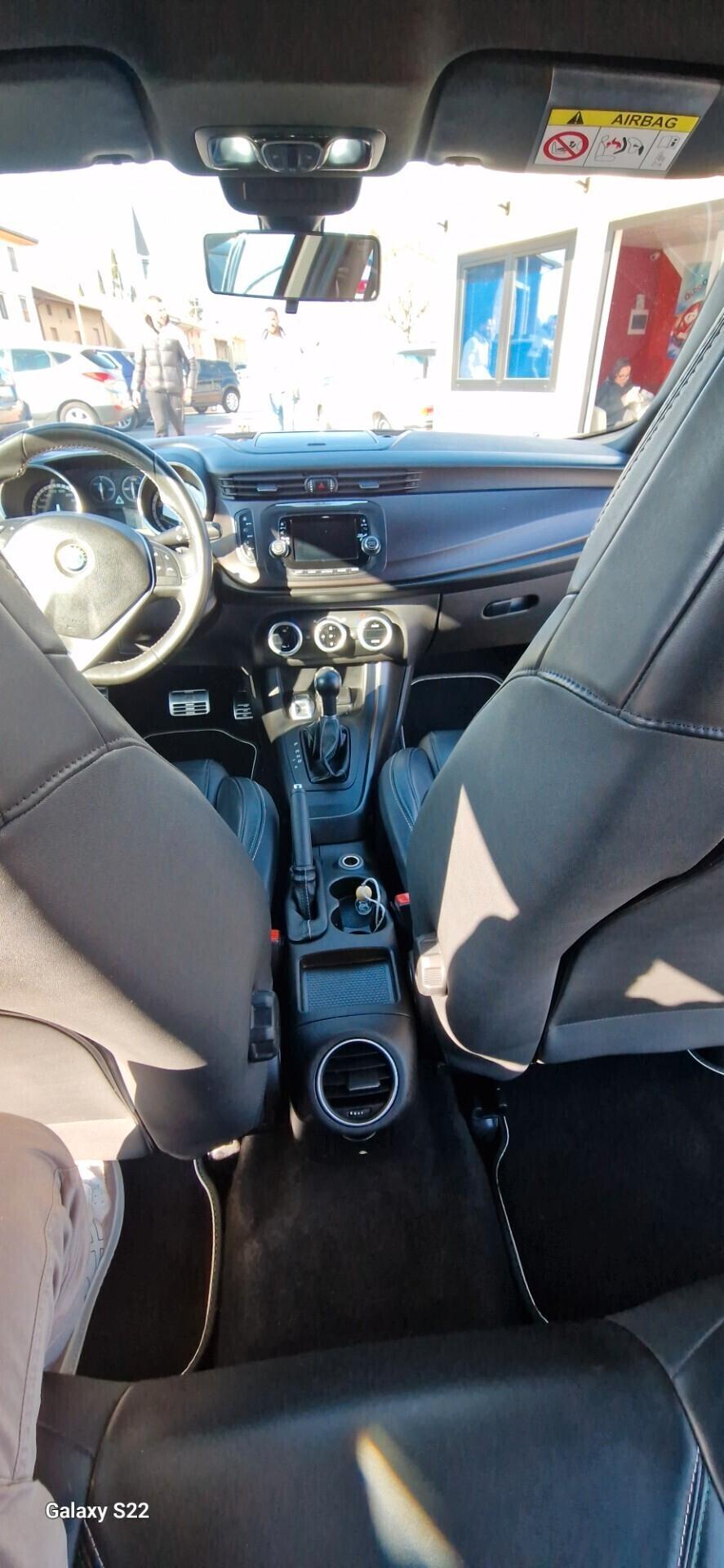 Alfa Romeo Giulietta 1750 240cv Turbo TCT Quadrifoglio Verde