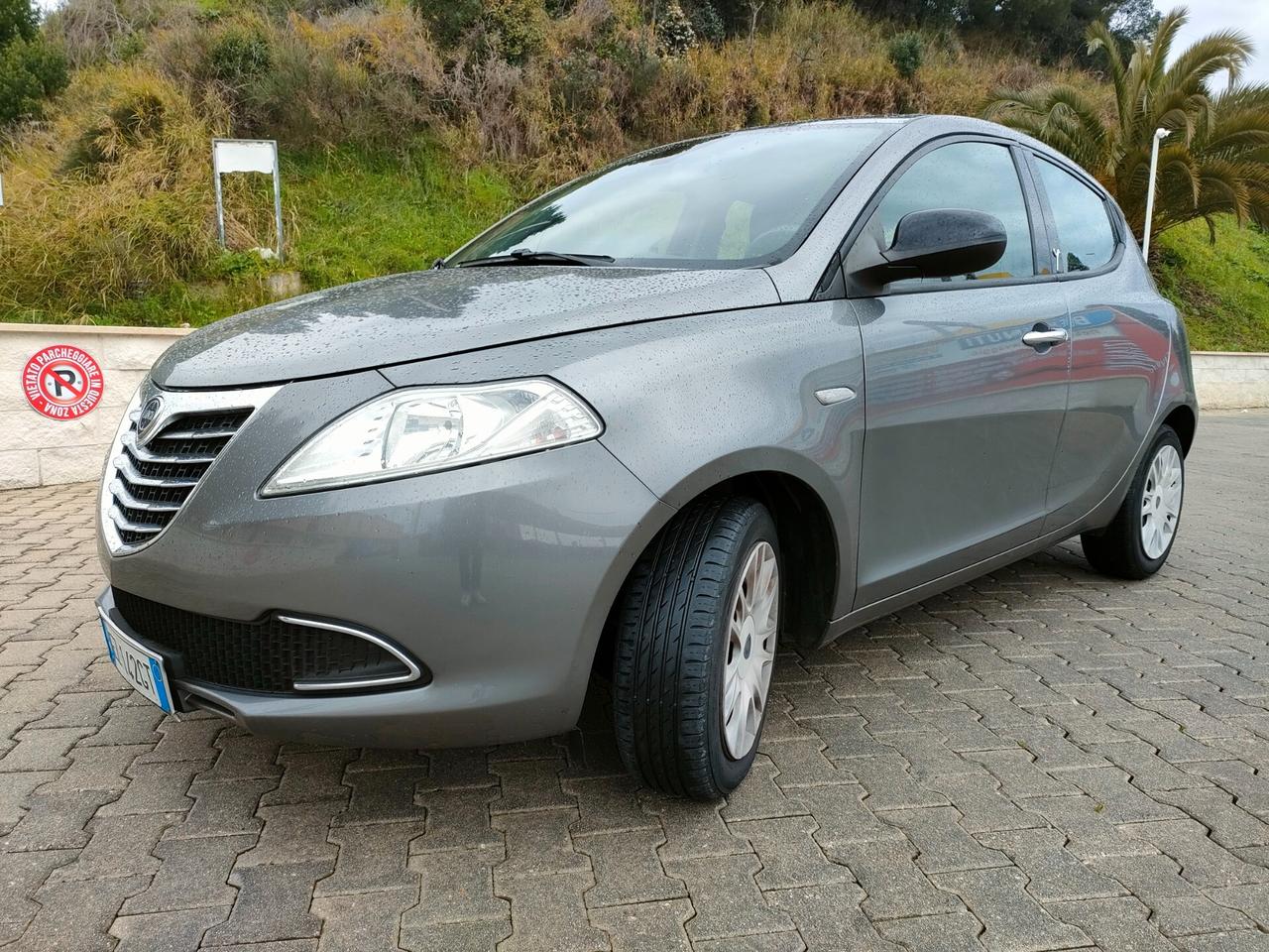 Lancia Ypsilon 1.3MTJ OK NEOPATENTATI