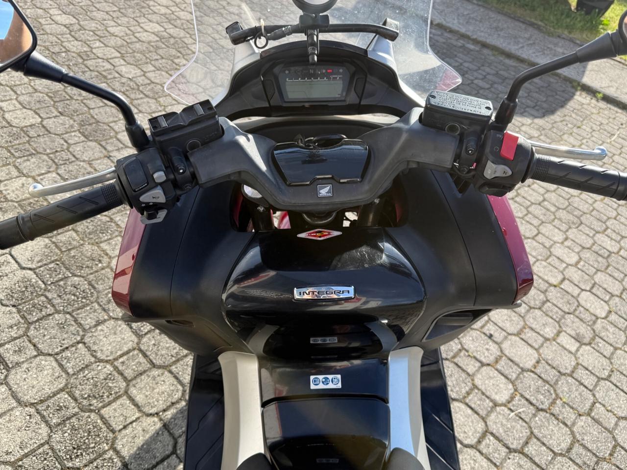 Honda Integra 700