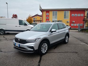 VW Tiguan 2.0 TDI 150 CV SCR DSG Life (RESTYLING)