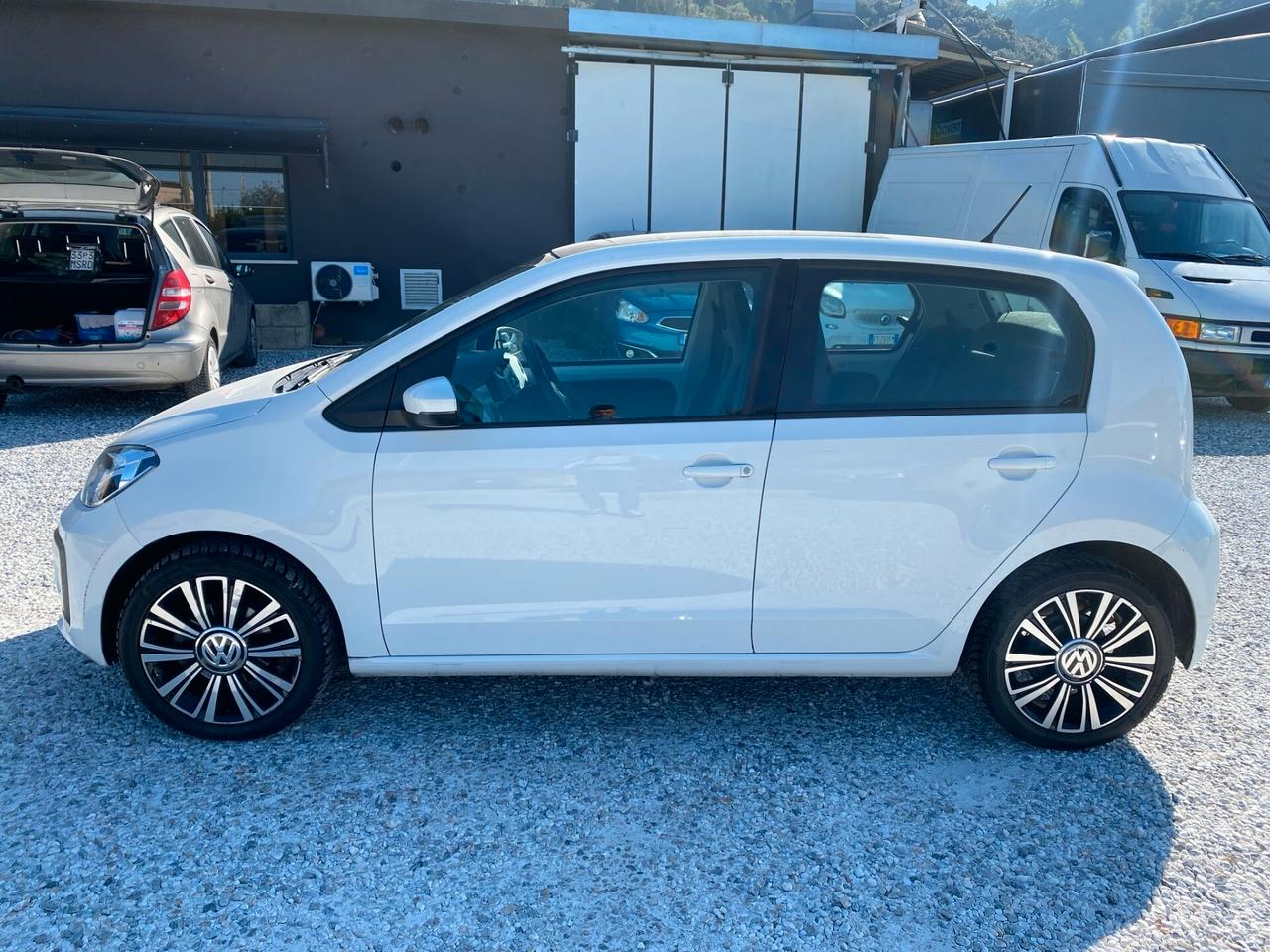 Volkswagen up! 1.0 5p. move up!