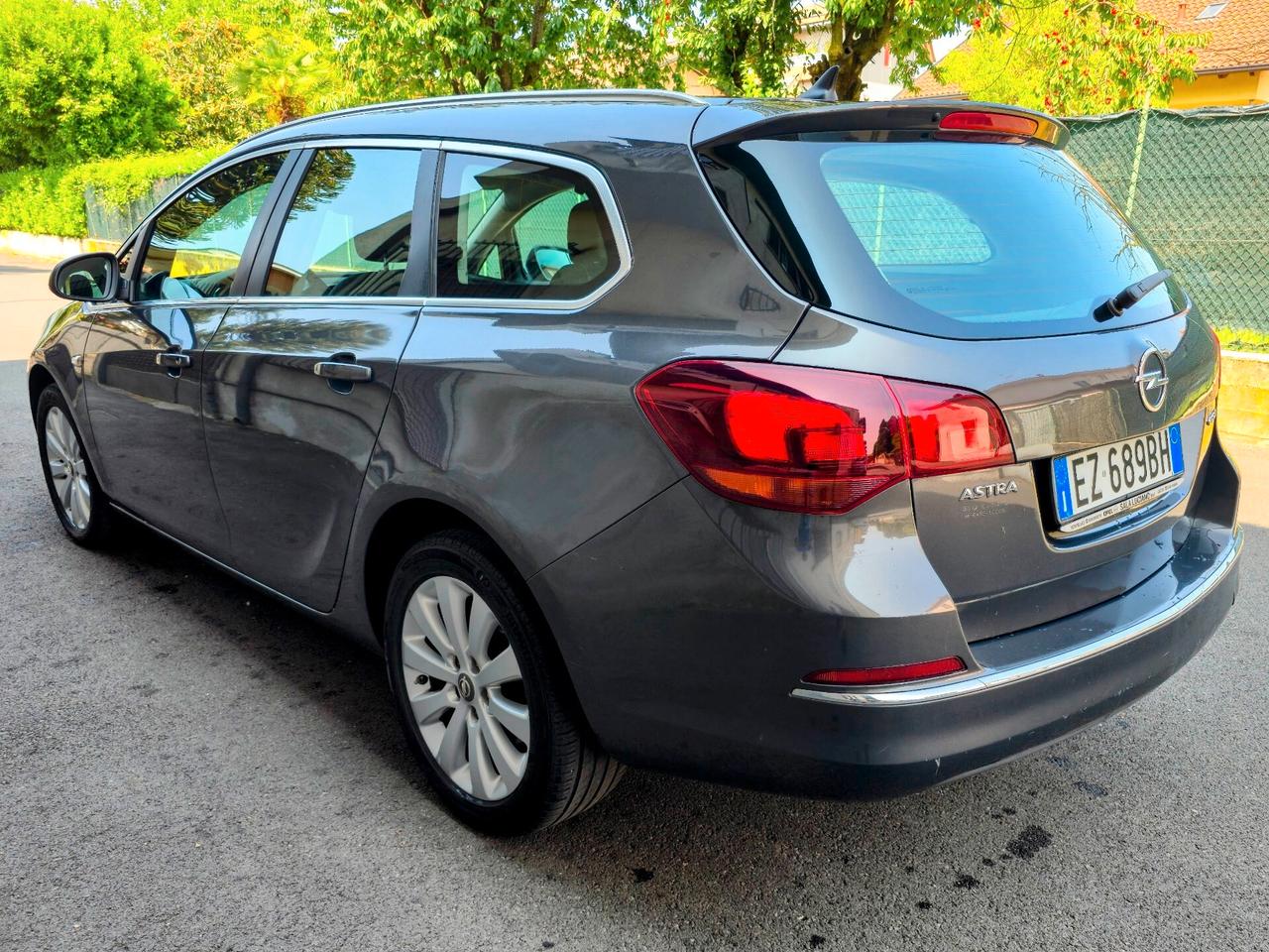 Opel Astra 1.6 CDTI