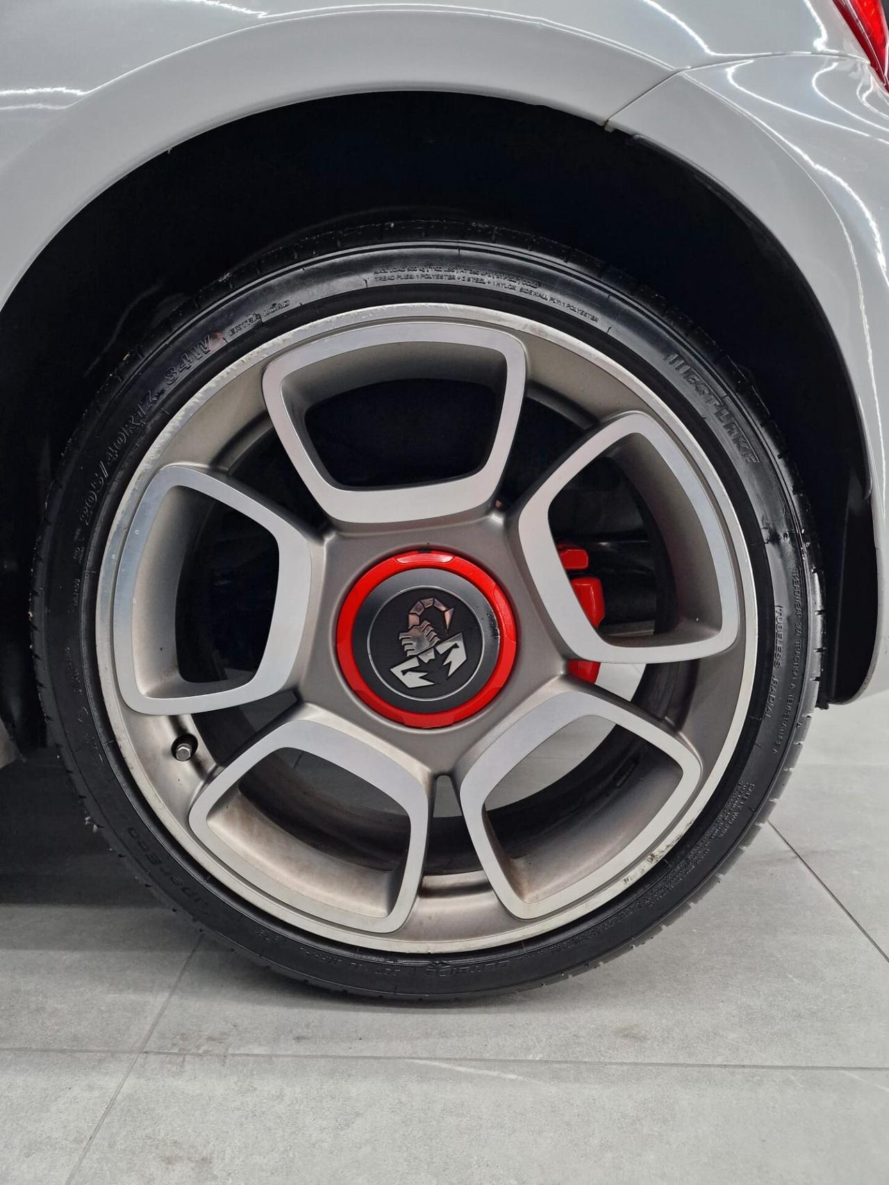 Abarth 595 C 1.4 Turbo T-Jet 145 CV Competizione Automatica