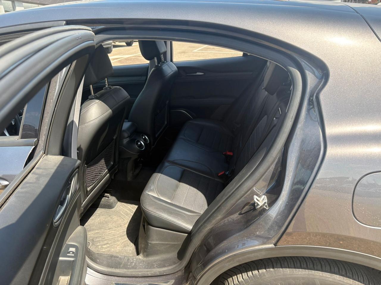 Alfa Romeo Stelvio 2.2 Turbodiesel 180 CV AT8 RWD Super