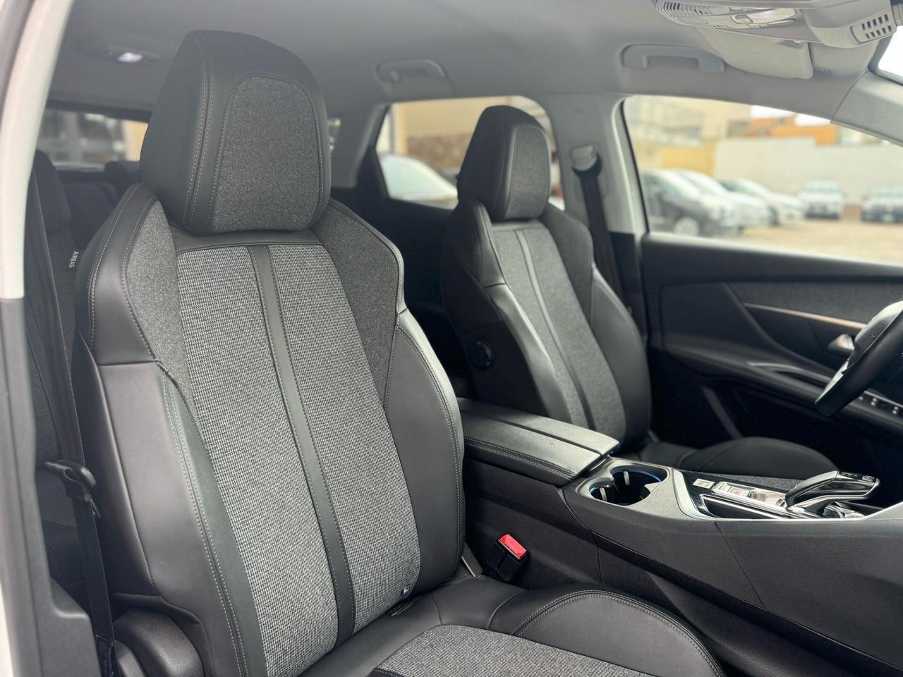Peugeot 3008 Allure Pack CAMBIO AUTOMATICO