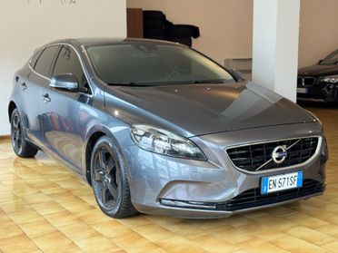 Volvo V40 D3 Geartronic Summum