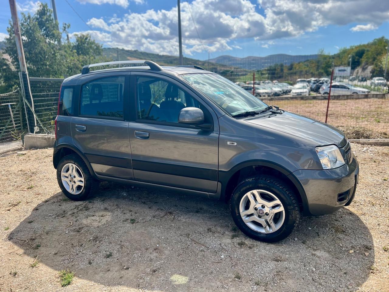 Fiat Panda 1.3 MJT 16V DPF 4x4 Climbing