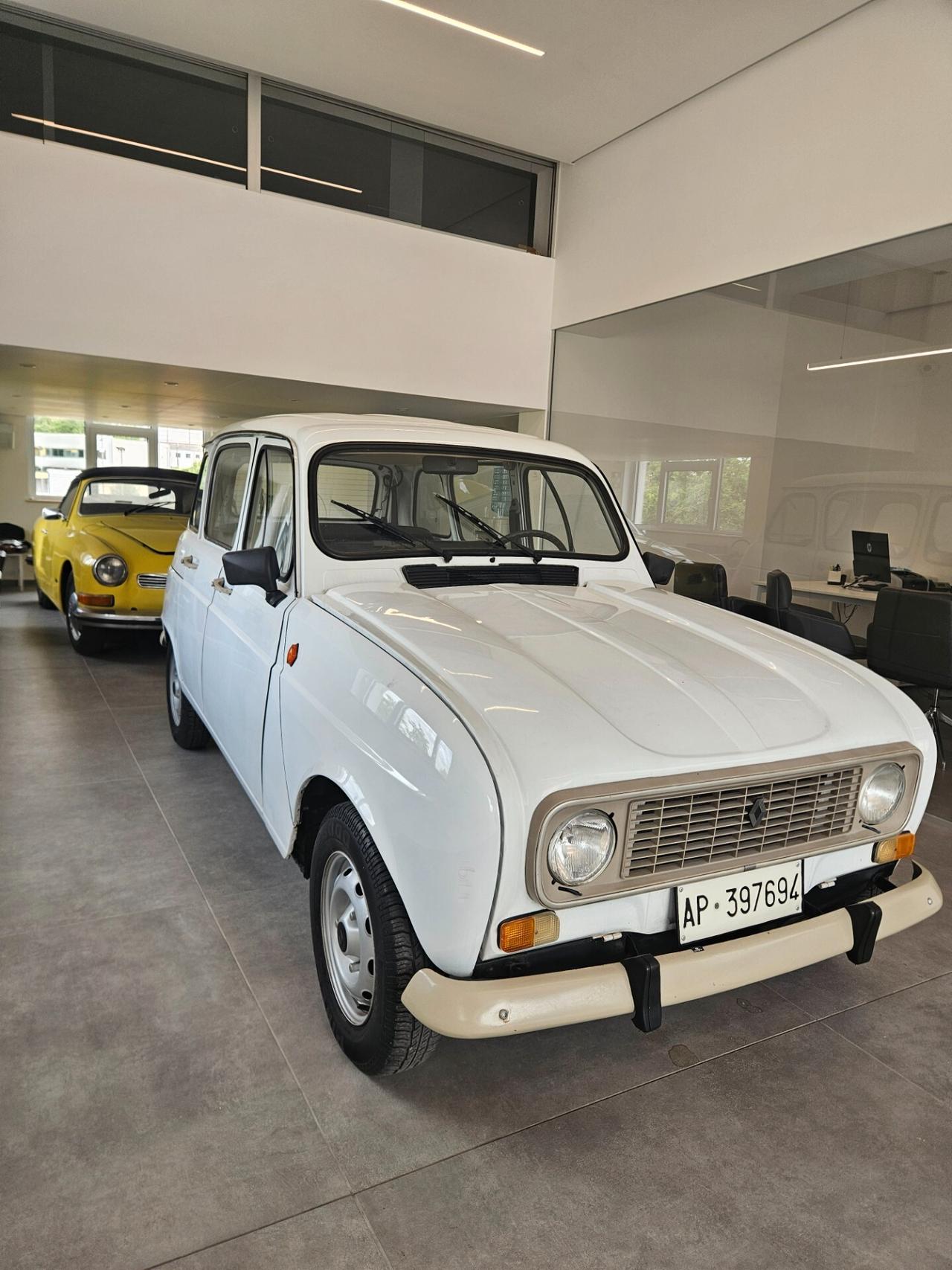 Renault R 4 950