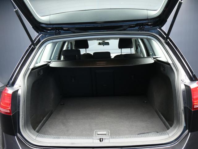 VOLKSWAGEN Golf Variant 1.6 TDI 110 CV Comfortline BlueMotion