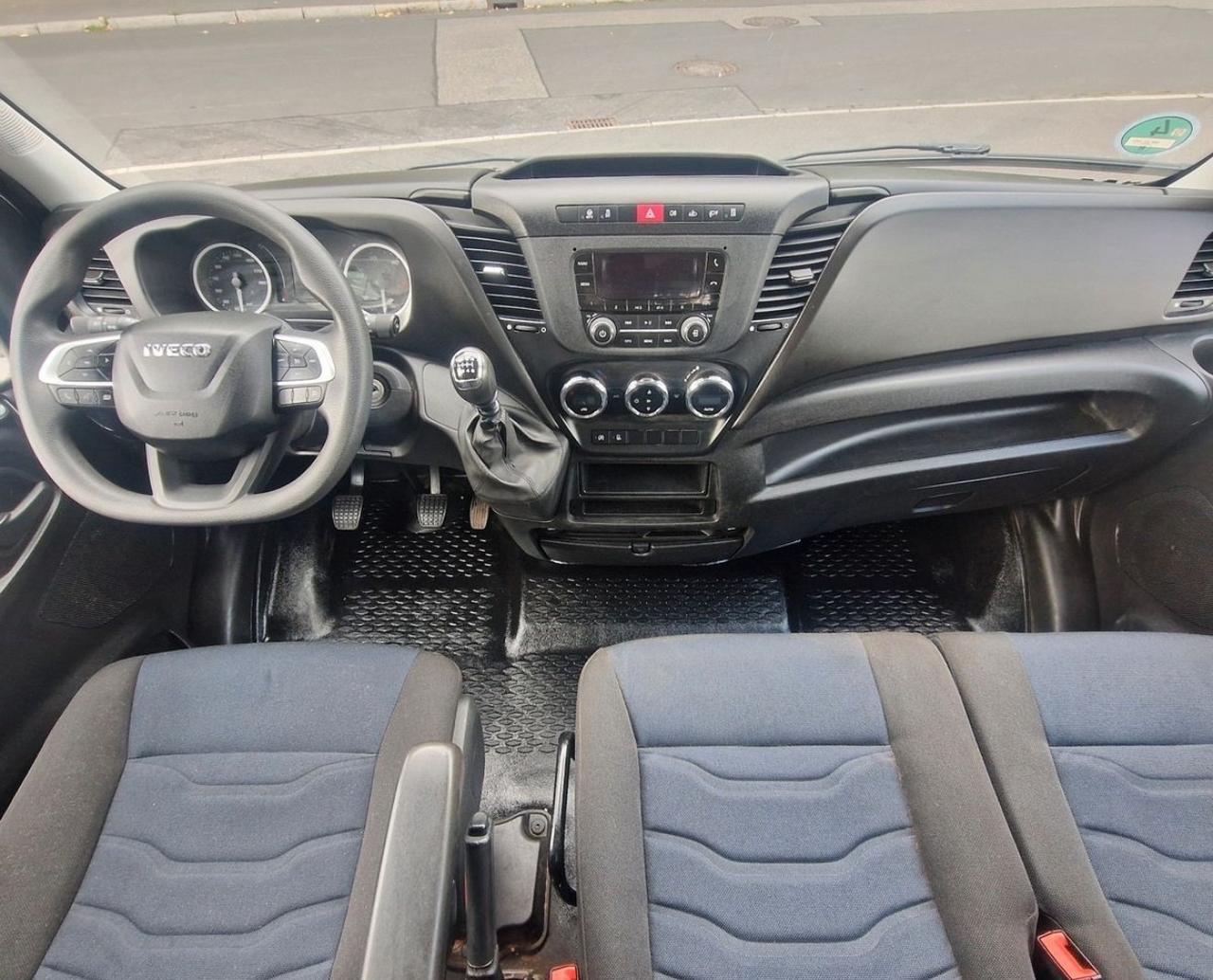 Iveco Daily 35S14 ribaltabile 7 posti