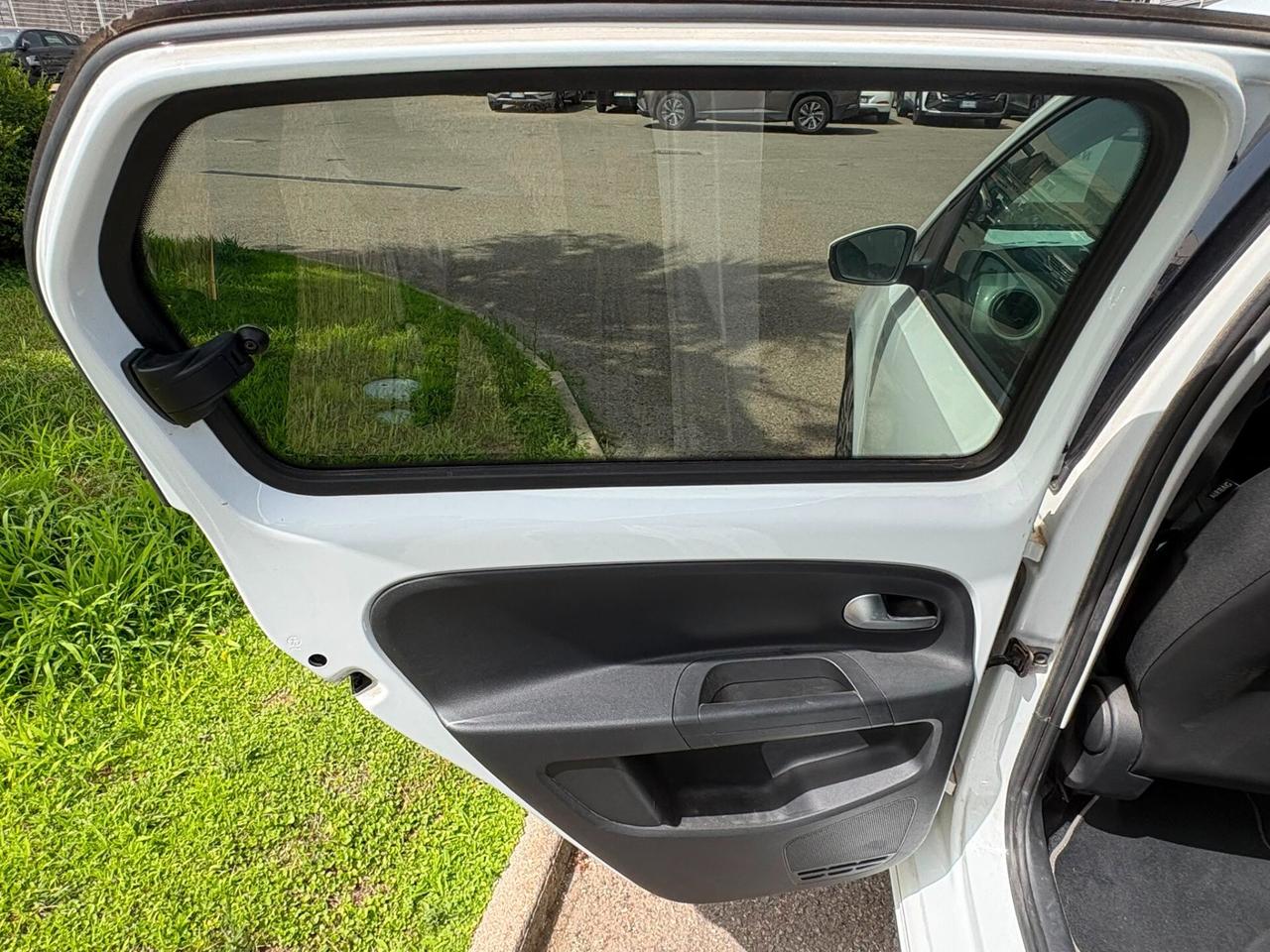 Volkswagen up! e-up! 82 CV