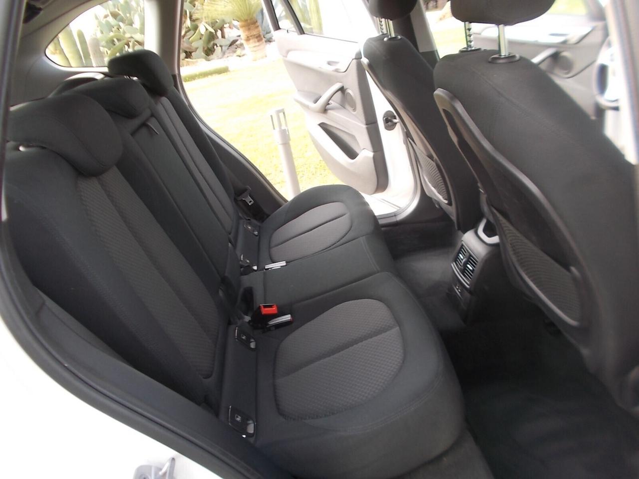 Bmw X1 sDrive18d Aut. 150cv *FULL OPT.* da VETRINA