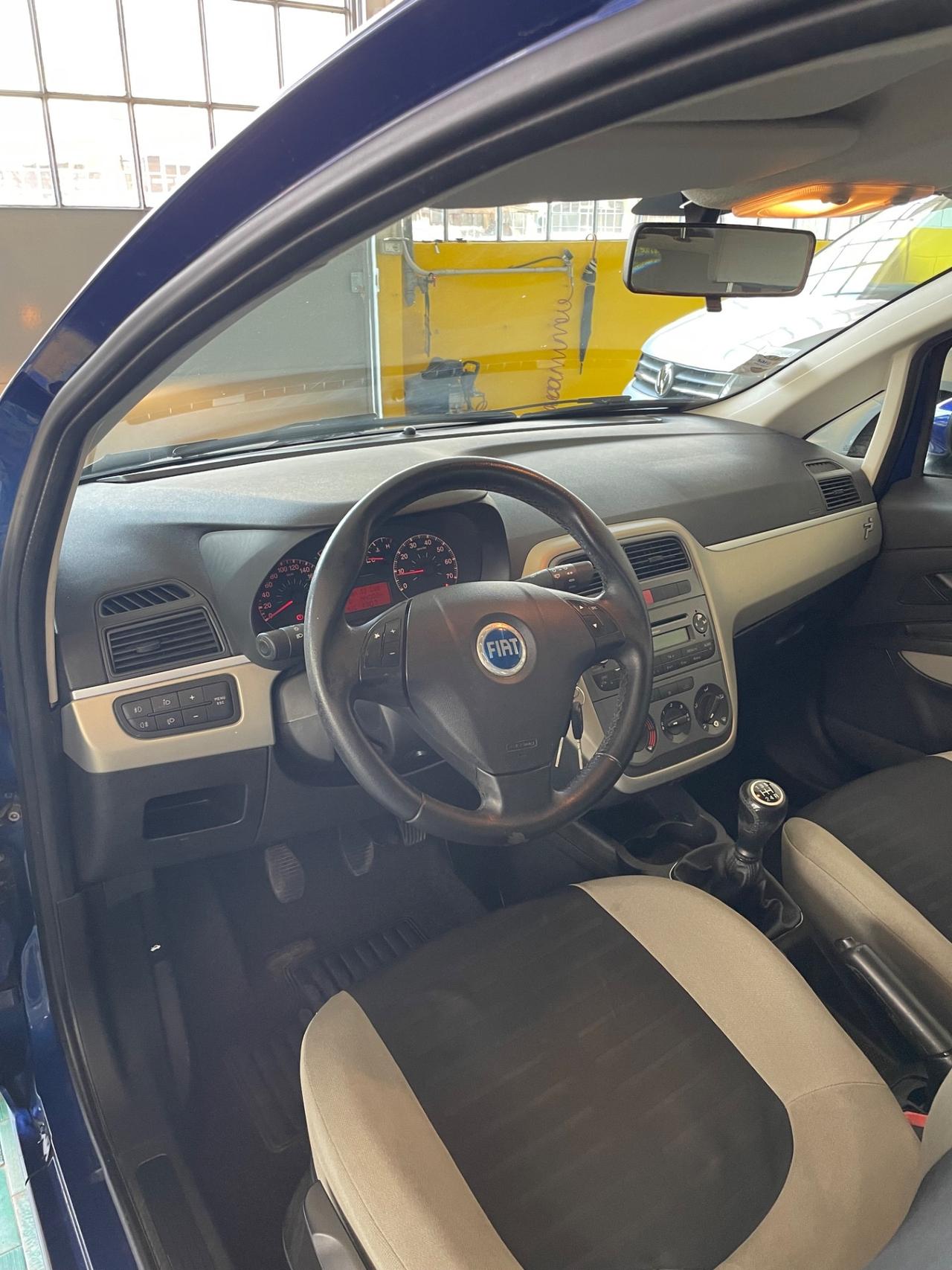 Fiat Grande Punto 1.3 MJT 75 CV 3 porte Active