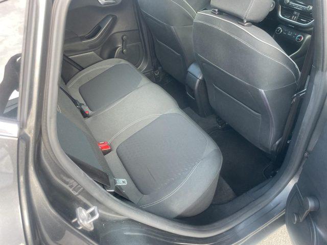 FORD Fiesta 1.1 BENZ 85 CV 5 porte Titanium OK NEOPATENTATI