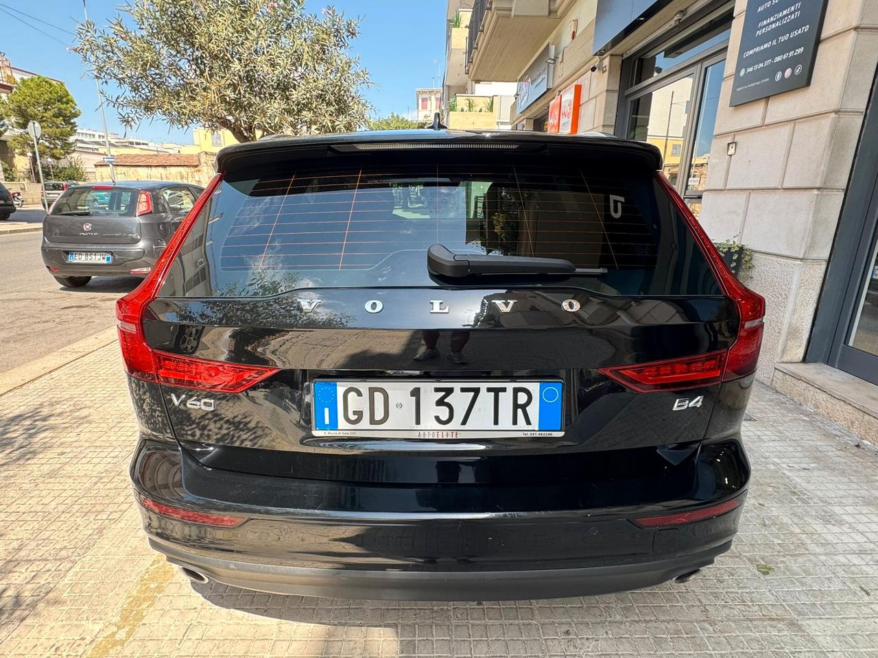 Volvo V60 B4 (d) Geartronic R-Design
