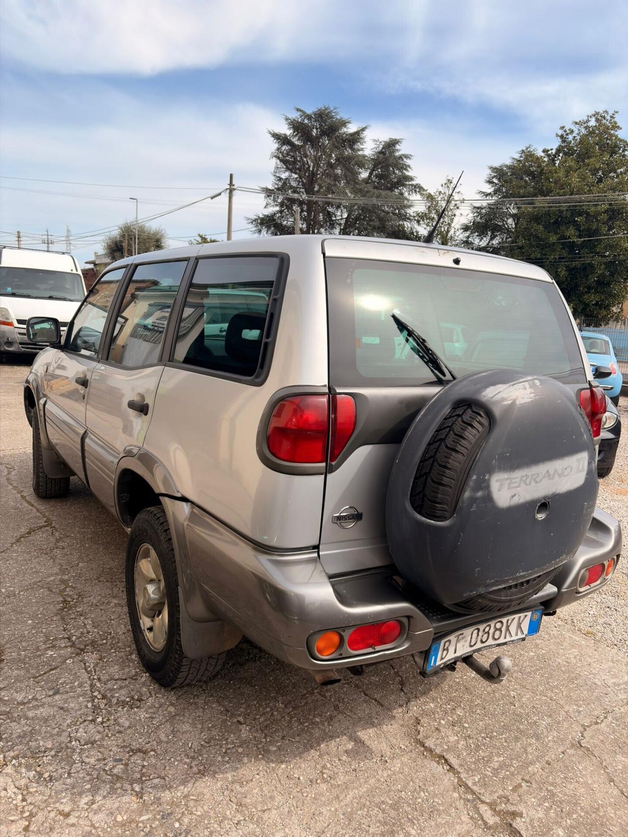 Nissan Terrano II 2.7 Tdi 5 porte Elegance +gancio traino