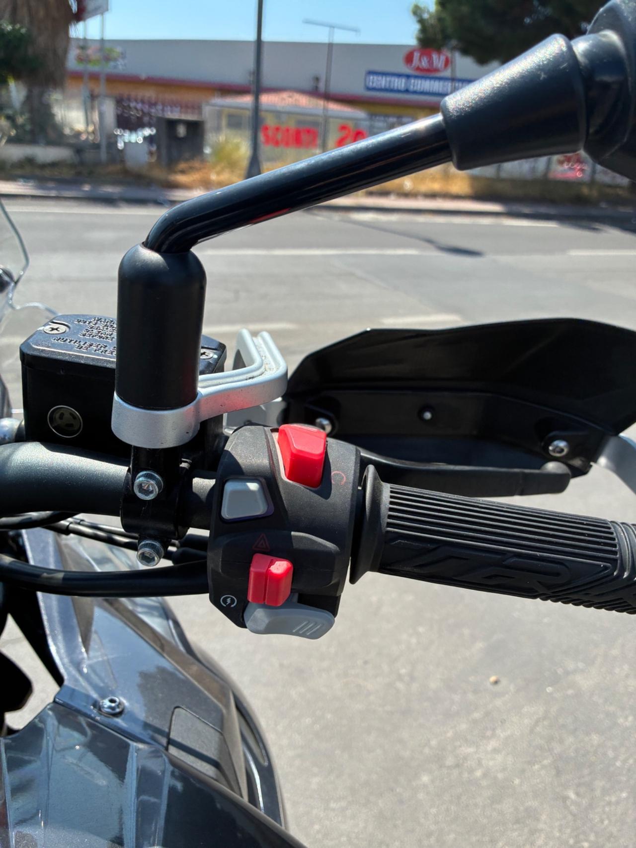 Benelli TRK 502 X SOLO 11.000 KM - 2021