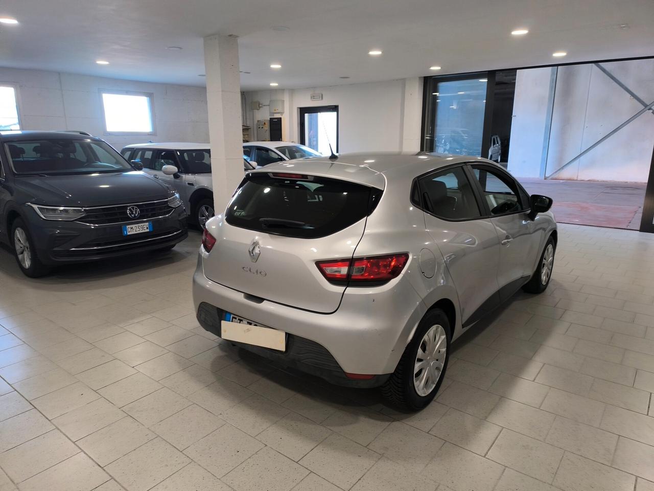 Renault Clio 1.2 75CV 5 porte Costume National