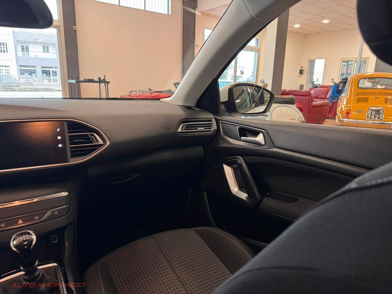 Peugeot 308SW BlueHDi 100cv Business 2019