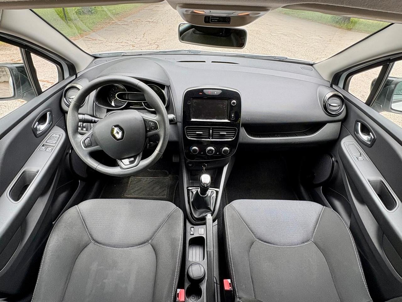 Renault Clio TCe 12V 90 CV GPL 5 porte Moschino Life
