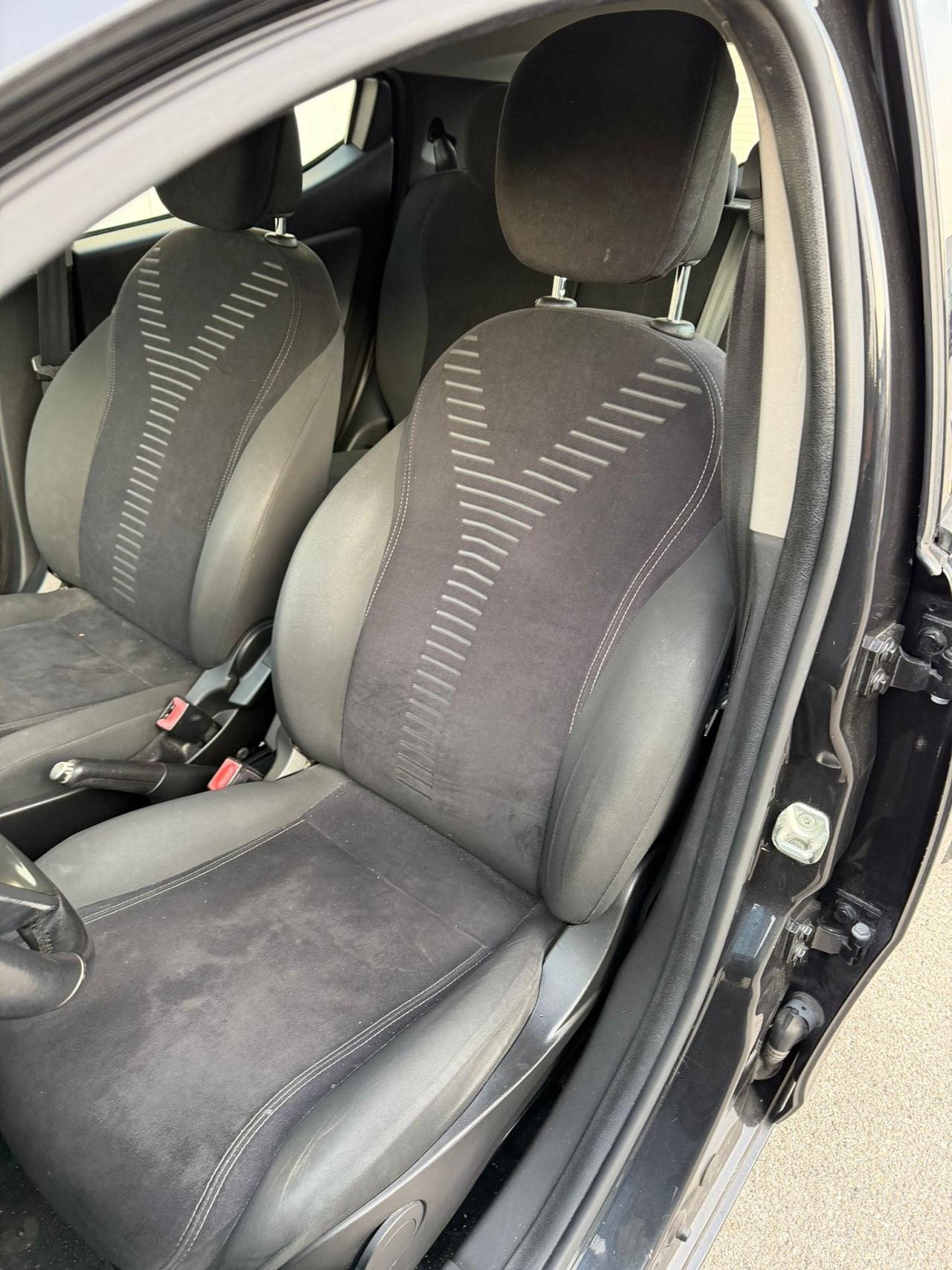 LANCIA Y 1.2 Platinum VENDUTA abbinata con CLASSE B