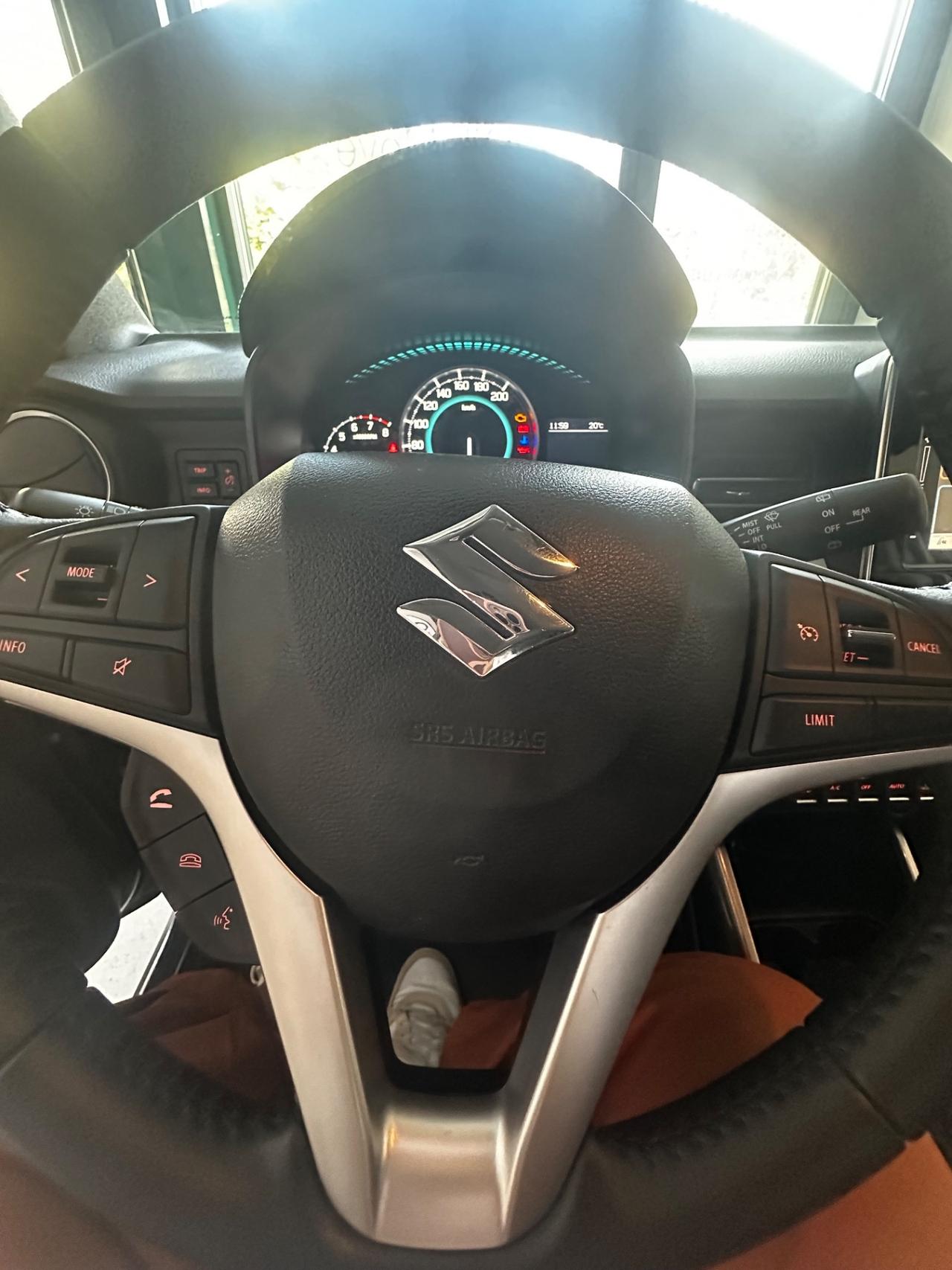 Suzuki Ignis 1.2 Hybrid Top