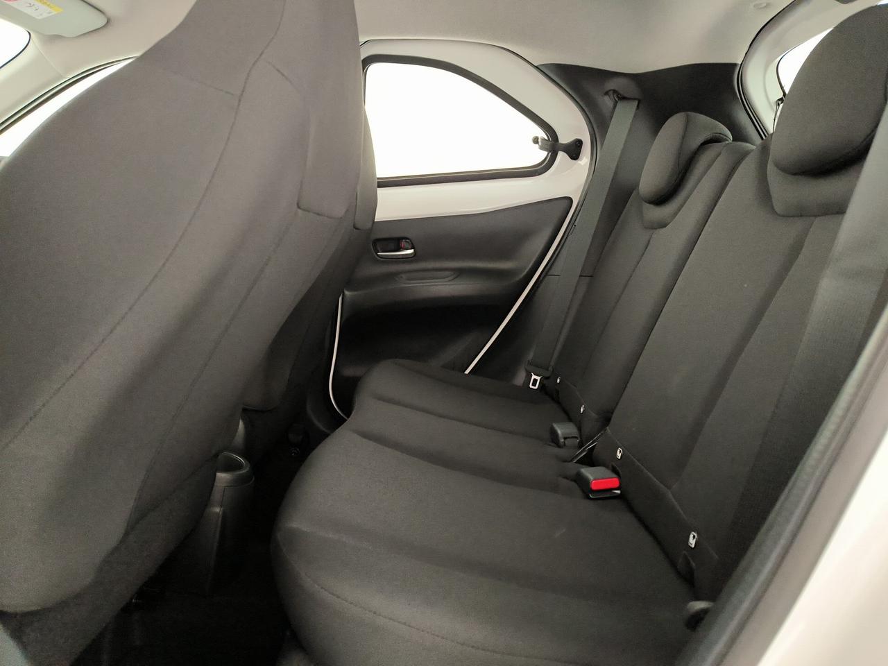 Toyota Aygo x 1.0 active 72cv s-cvt